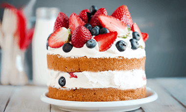 sugary berry and cream cake